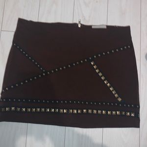 Skirt with gold studs